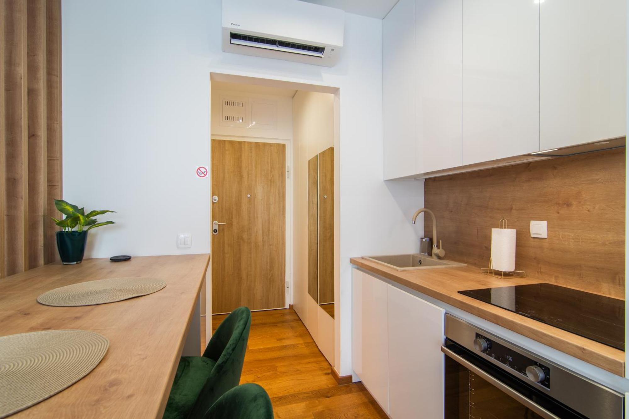 Flexible Selfcheckins 86 - - Garage - New Building - New - Loggia Apartment Zagreb